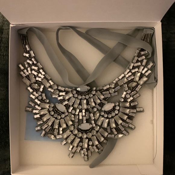 Stella & Dot Gala Necklace - NWOT - Picture 2 of 4
